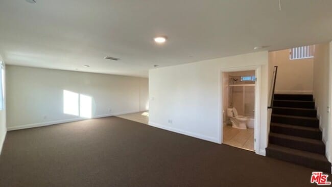 Photo - 1161 E 40th Pl