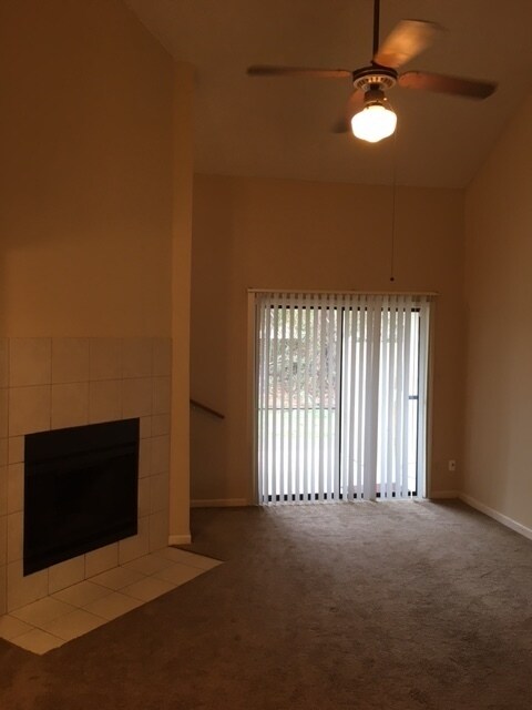 Photo - 2 bedroom 2 bath Townhome!