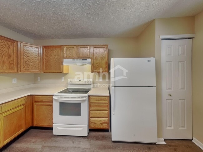 Photo - 8059 Sydney Ln