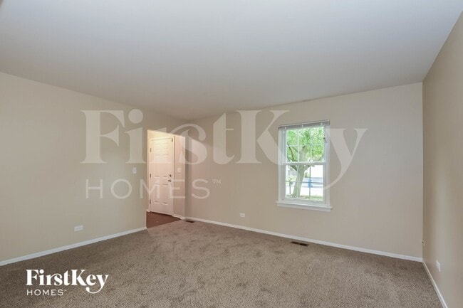 Photo - 990 Chelsea Ln