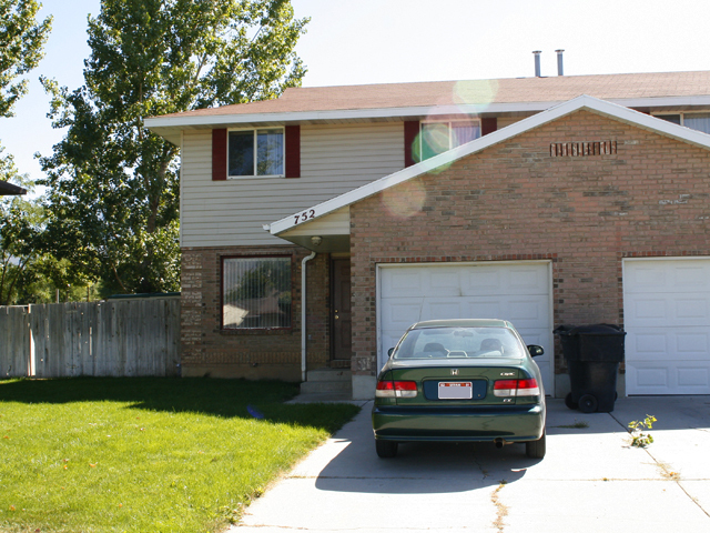 Front of duplex - 752 E 500 N Apartamentos Unidad 752 East