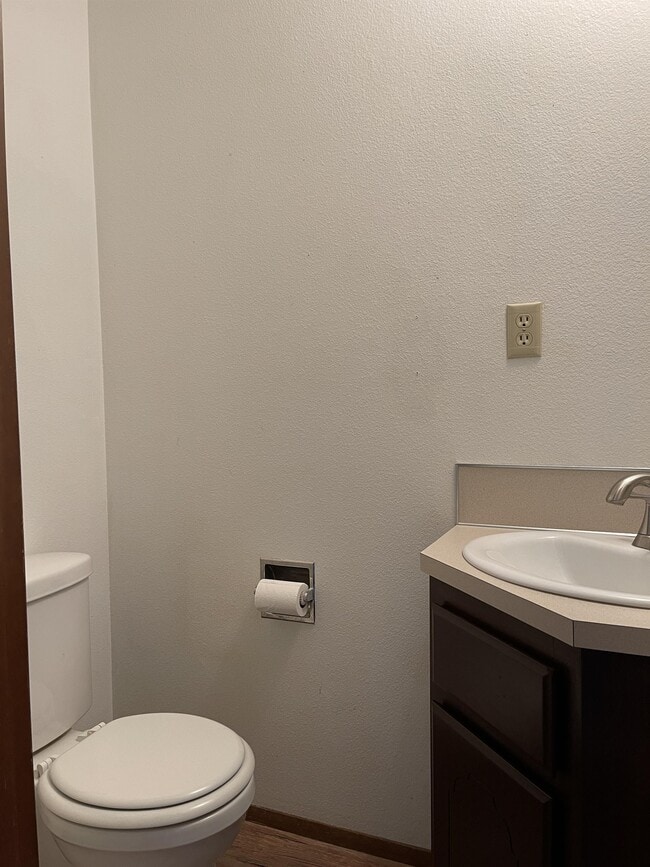 Photo - 116 N 3rd Ave SW