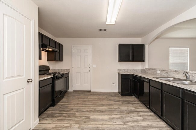 Building Photo - 4203 Richmeadow Dr