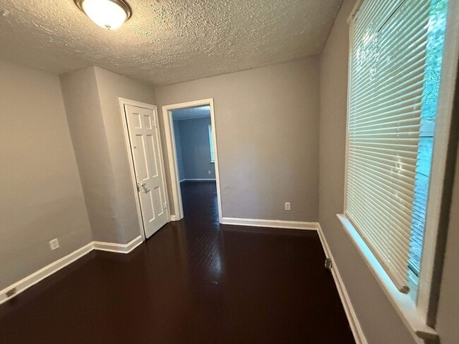 Photo - 7004 Greenhaven Dr