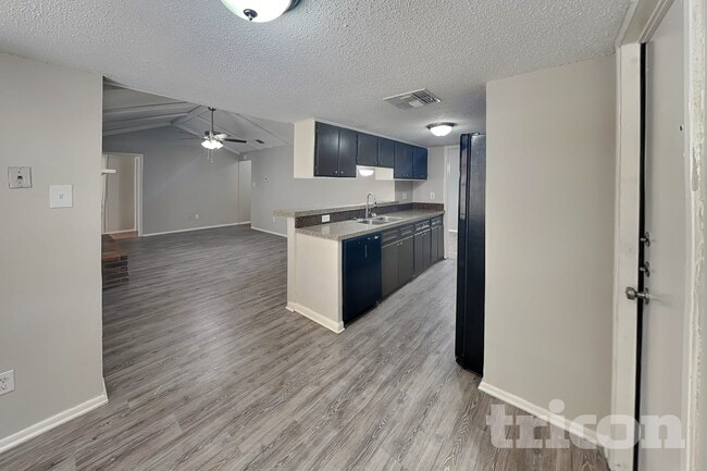 13622 Oak Breeze