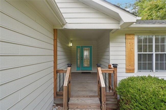 Photo - 3149 Lakeview Pkwy