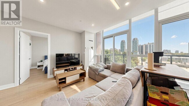 Photo - 1486 Bathurst St Unité 503