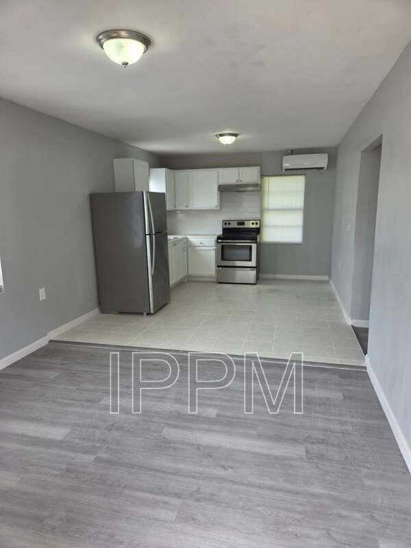 1141 W Acacia Ave Unit 8
