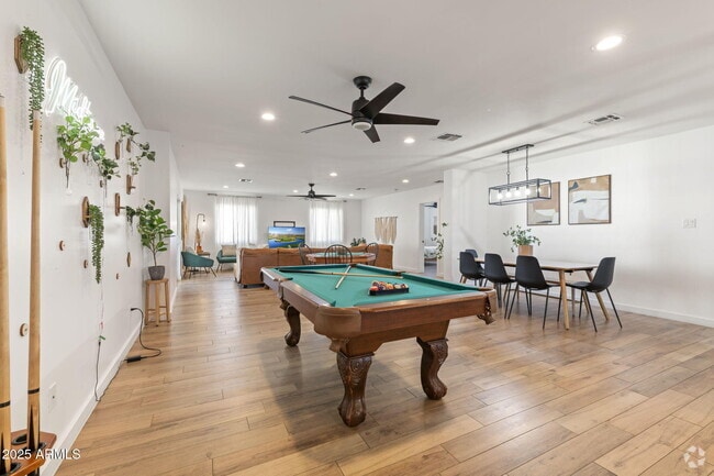 Building Photo - 4025 N 8th Ave Rental