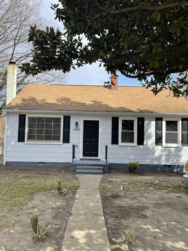 Building Photo - 425 Boroughbridge Rd Rental