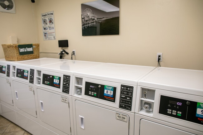 Photo - 2721 2nd St Unidad 202