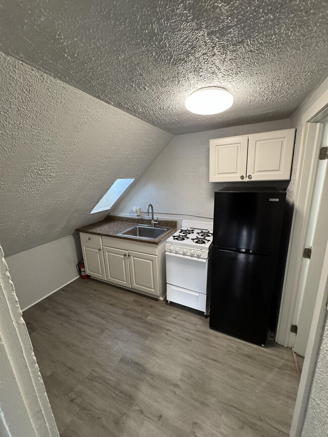 Photo - 30 Ledge St Unit 7