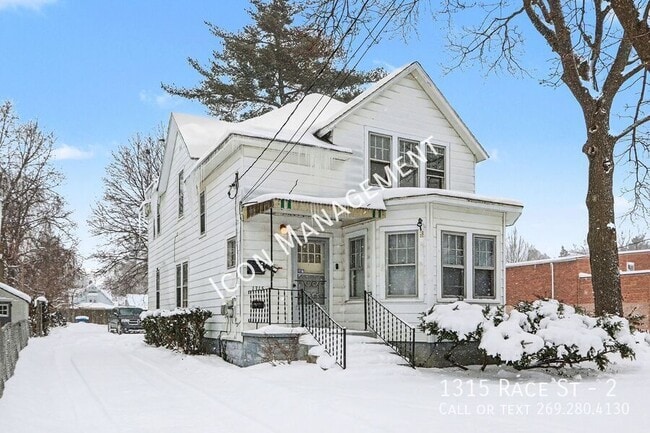 Building Photo - 1315 Race St Unit 2