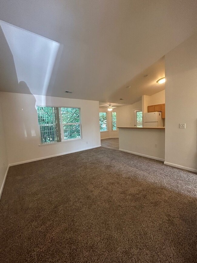 Photo - 10054 W Garverdale Ln Unit 619-202