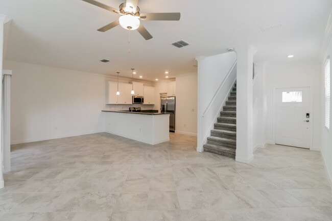 Photo - 17506 Radiant Shine Wy