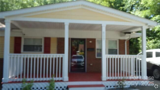 Building Photo - 823 Wabash Ave Rental