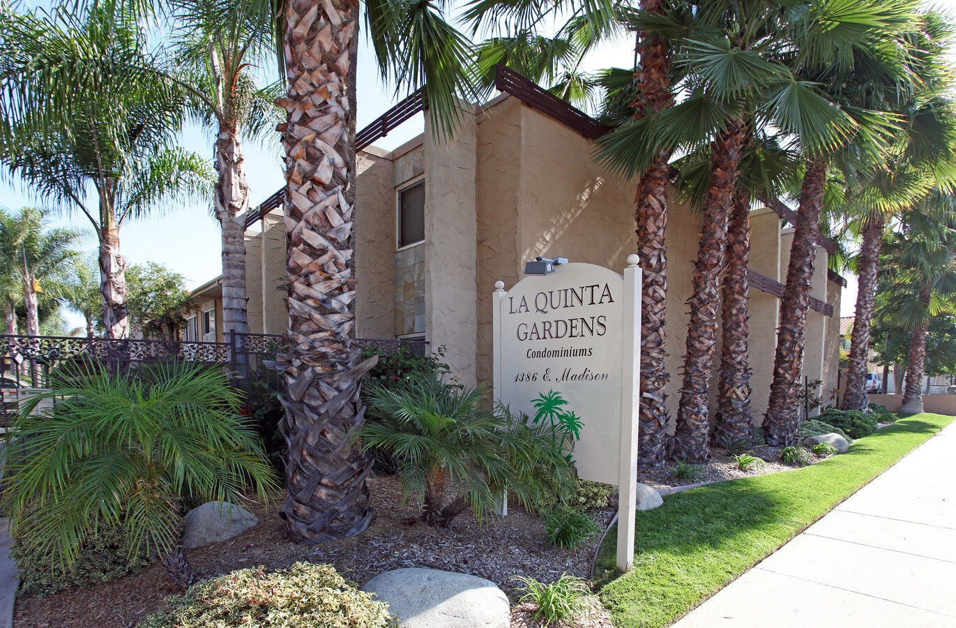 Photo - La Quinta Gardens Apartments