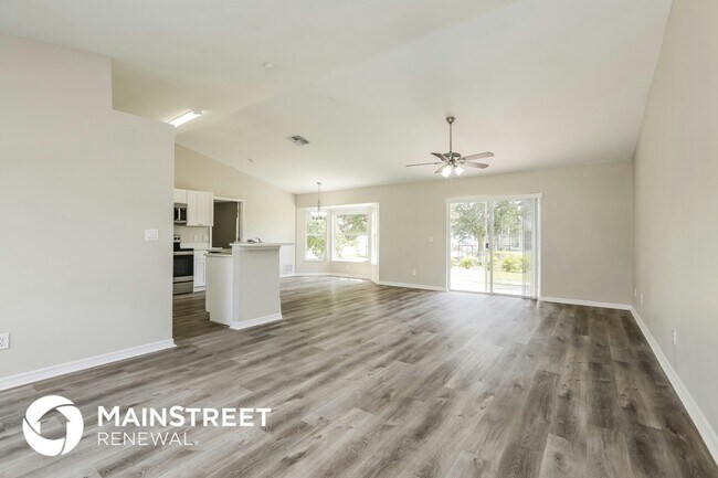 Photo - 5125 Beecher St