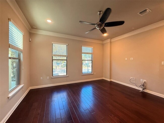 Photo - 2021 Simond Ave Unit D