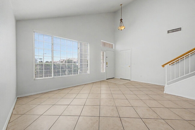 Photo - 1295 S Honeysuckle Ln