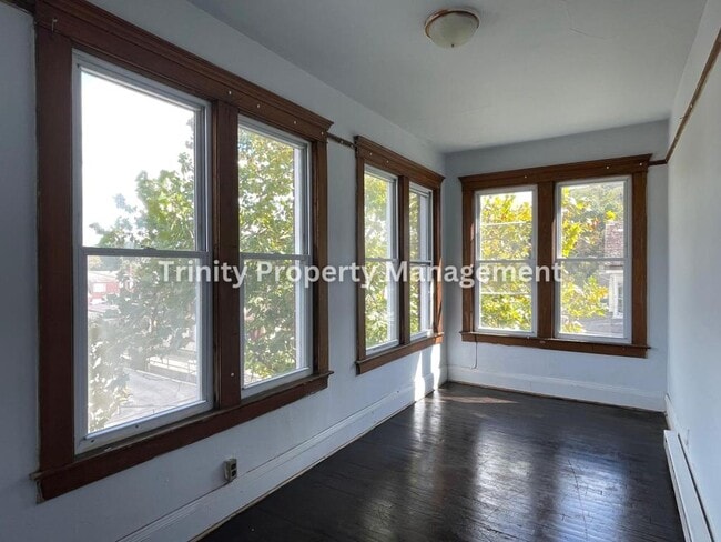 Photo - 103 Grove Ave