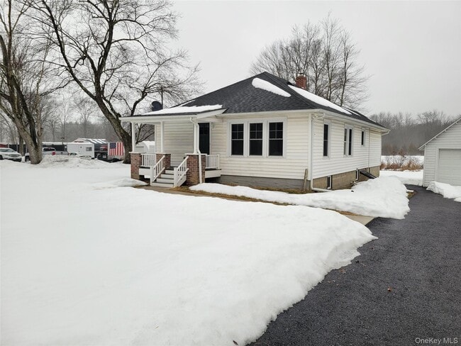 Building Photo - 712 NY-52