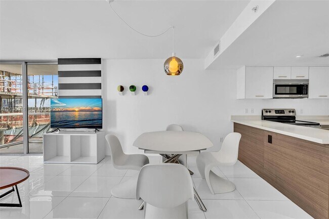 9901 E Bay Harbor Dr Unit 802