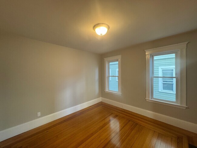 Photo - 11 Belmont Sq Unit 1