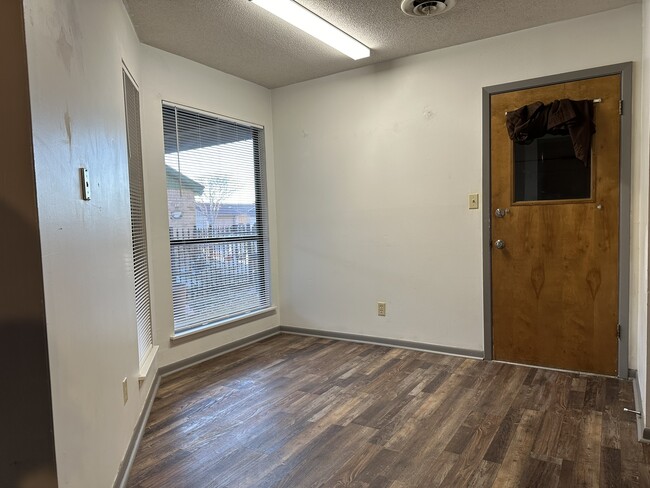 Photo - 103 Montego Ct
