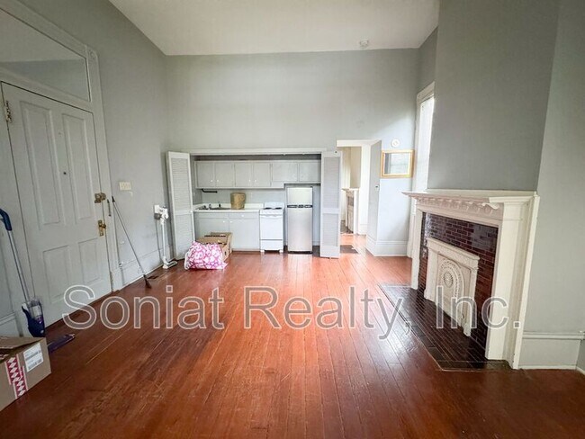 Photo - 3707 Camp St