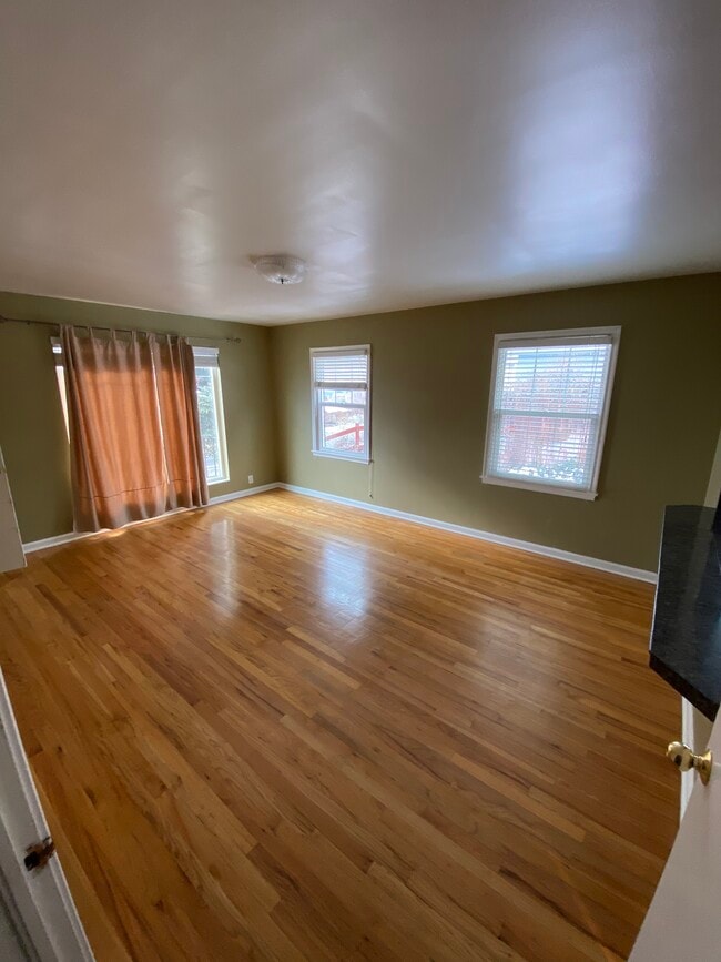 Photo - 773 E 11th Ave