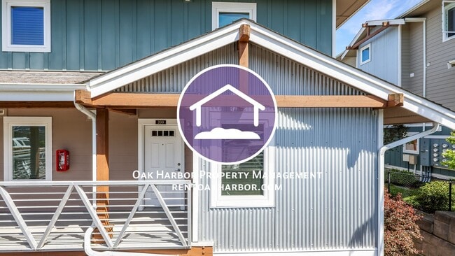 Building Photo - 3 Bed 3 Bath - Views - NAS Whidbey - Island Hospital Unit 200