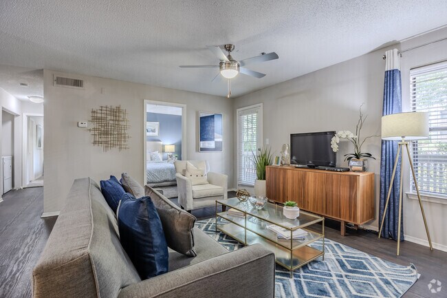 Interior Photo - Clairmont Reserve Apartment Homes