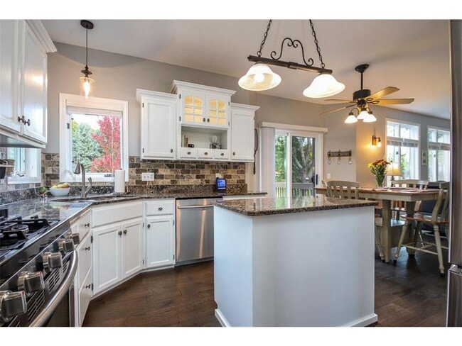 Photo - 1510 Jalger Ave NE