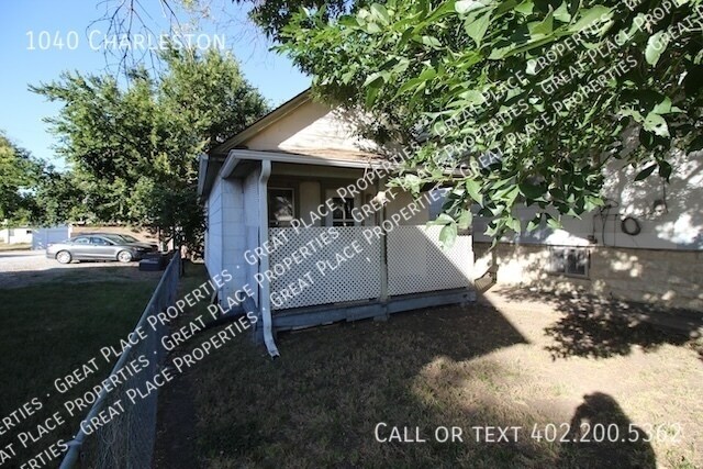 Photo - 1040 Charleston-