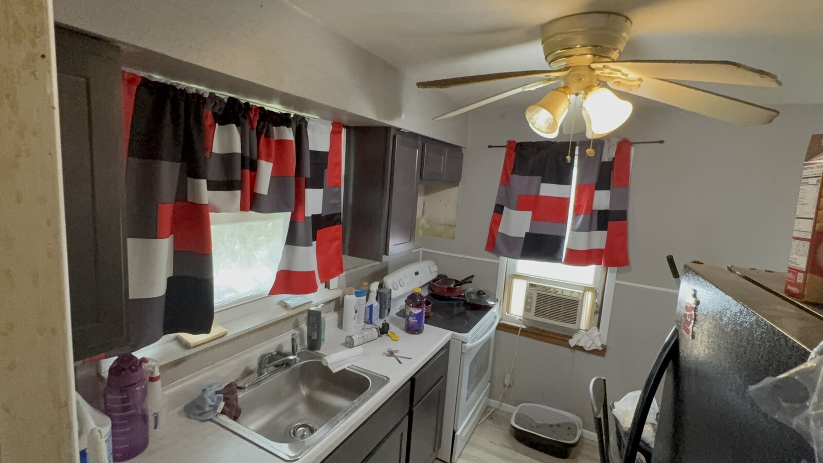 Photo - 19 N Harvey Ave