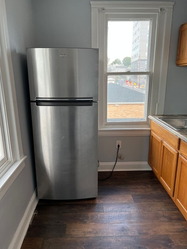 Photo - 1320-1322 Chelsea Ave Unit 1322 Chelsea Ave -  2