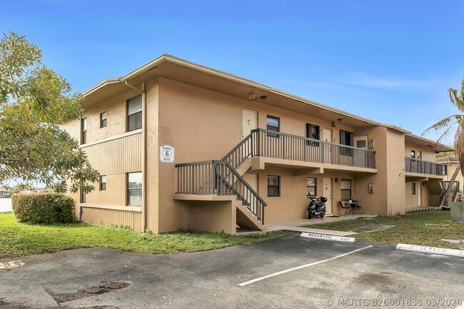 Building Photo - 6715 W 26th Dr Unit 101-6