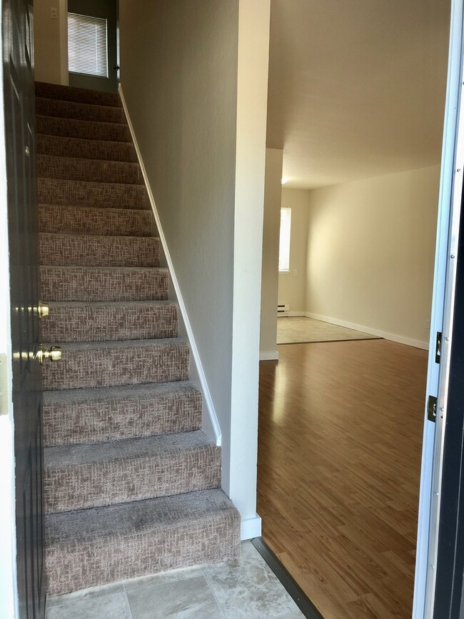Photo - 3601 NE 73rd Pl