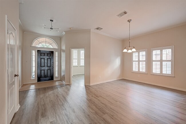 Photo - 6923 Grants Hollow Ln