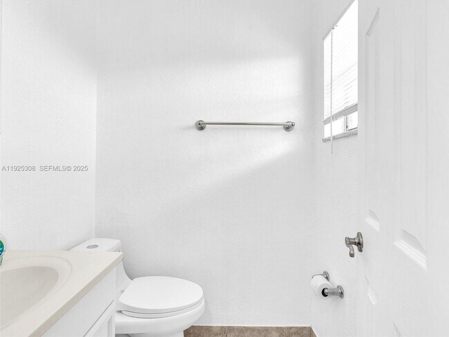 Photo - 5130 SW 40th Ave Unit 23B