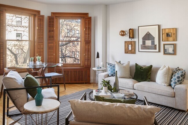 Photo - 413 Beacon St Unidad 5