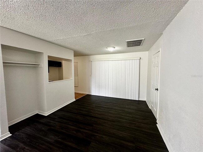 Photo - 4655 Cepeda St