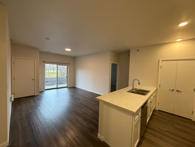 Photo - Northern Point Apartments Unit 1104-307