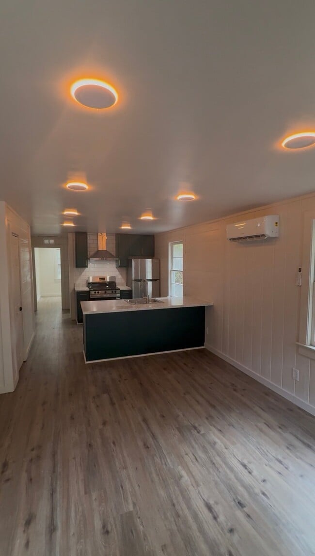 Photo - 113 Randolph St Unit 1