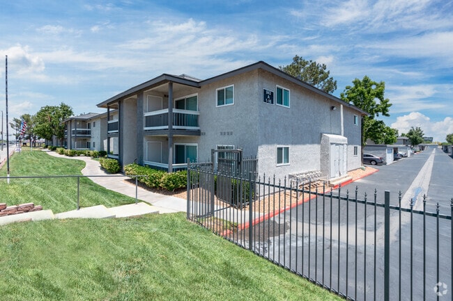 Montecito Apartments