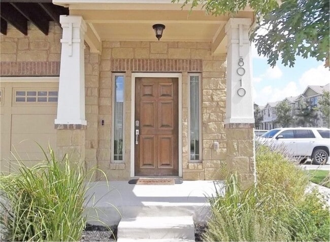 Photo - 8010 Wildcat Pass