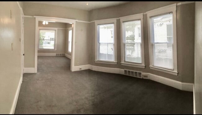 Photo - 1182 Warren Rd