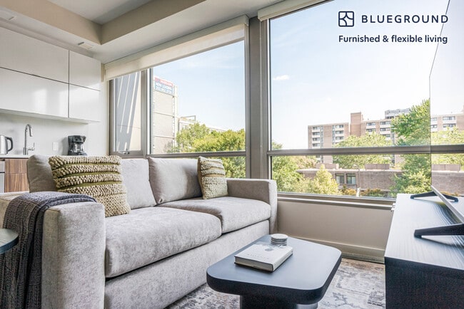Building Photo - 301 M St SW Rental