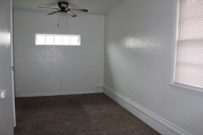 Photo - 3-4 Bedrooms! REBATE $300 off 1st Mo. Rent!!!
